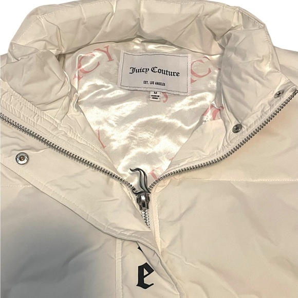 Juicy Couture Cream Puffer Jacket with Vertical Logo - Picture 3 of 4
